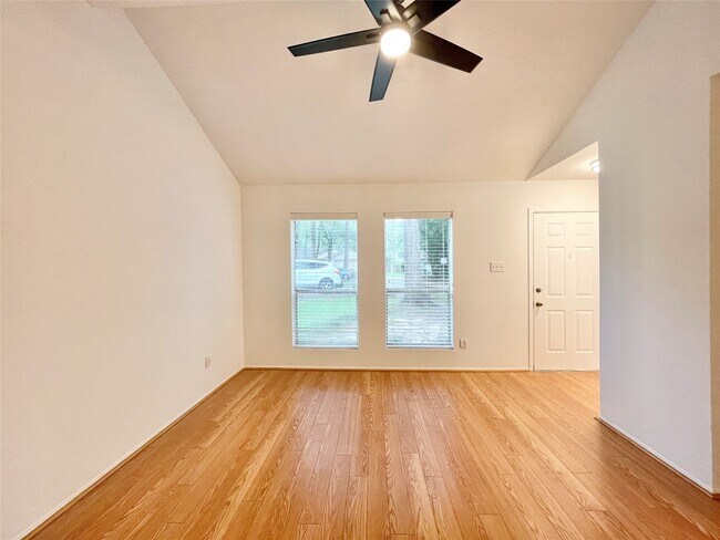 Building Photo - 6 Lea Oak Ct