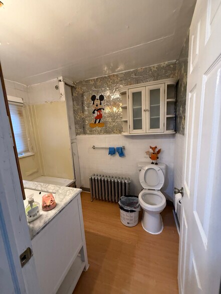 Building Photo - 433 Highland Ave