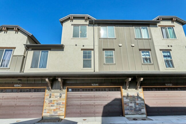 Building Photo - 10346 S Beetdigger Blvd