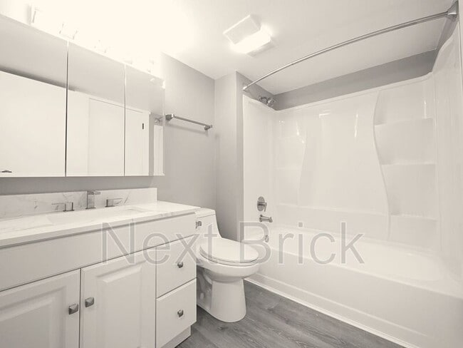 Building Photo - 2506 S 317th St