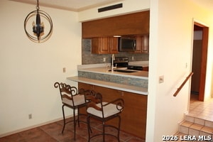 Building Photo - 421 Watts Ln