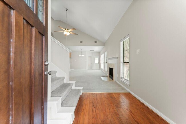 Building Photo - 6614 Autumn Flowers Dr