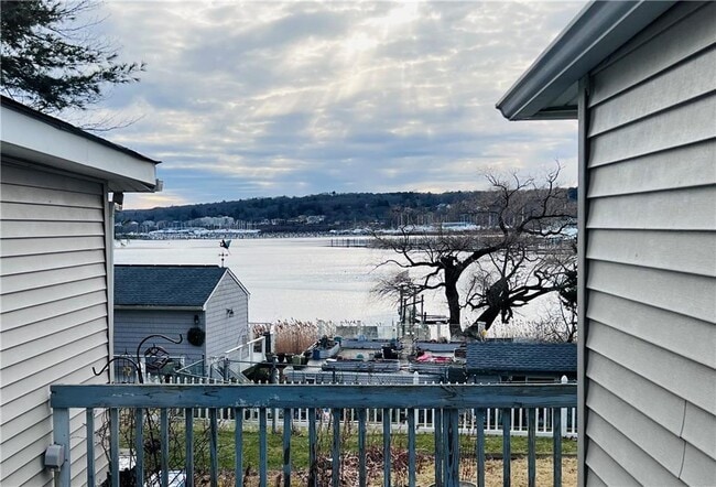 Building Photo - 93 Grand View Dr