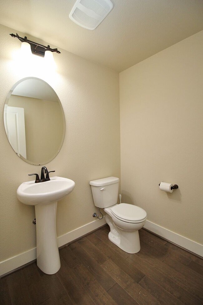Building Photo - 13490 SW Calabash Terrace