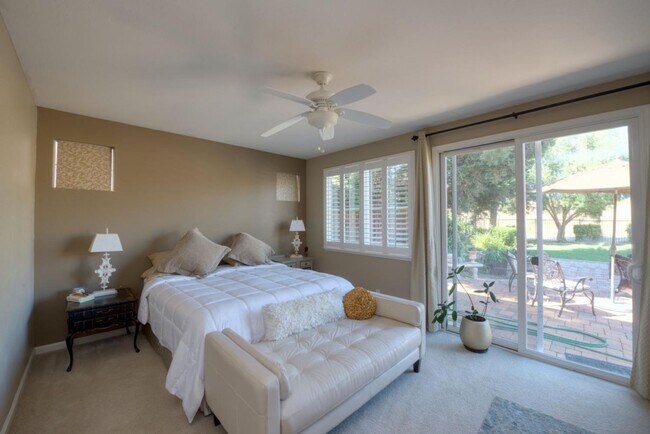 Building Photo - Amazing Large 3 Bedroom 2 Bathroom Home for Lease in Patterson