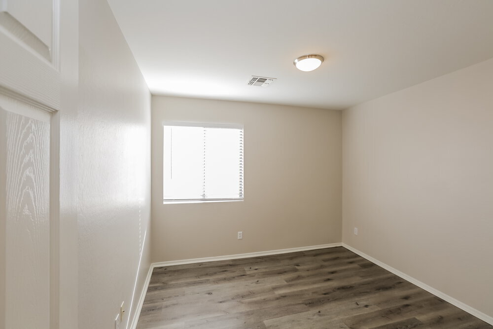 Building Photo - 3419 W Sunland Ave
