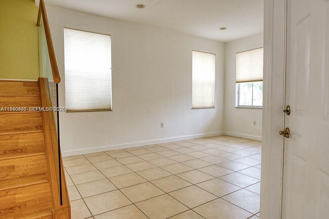 Building Photo - 12193 SW 124th Ct