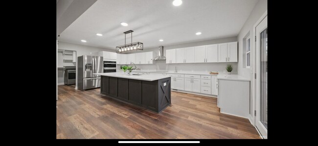 Building Photo - 4154 Trees Dr