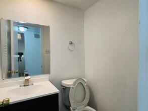 Building Photo - 6981 Chasewood Dr