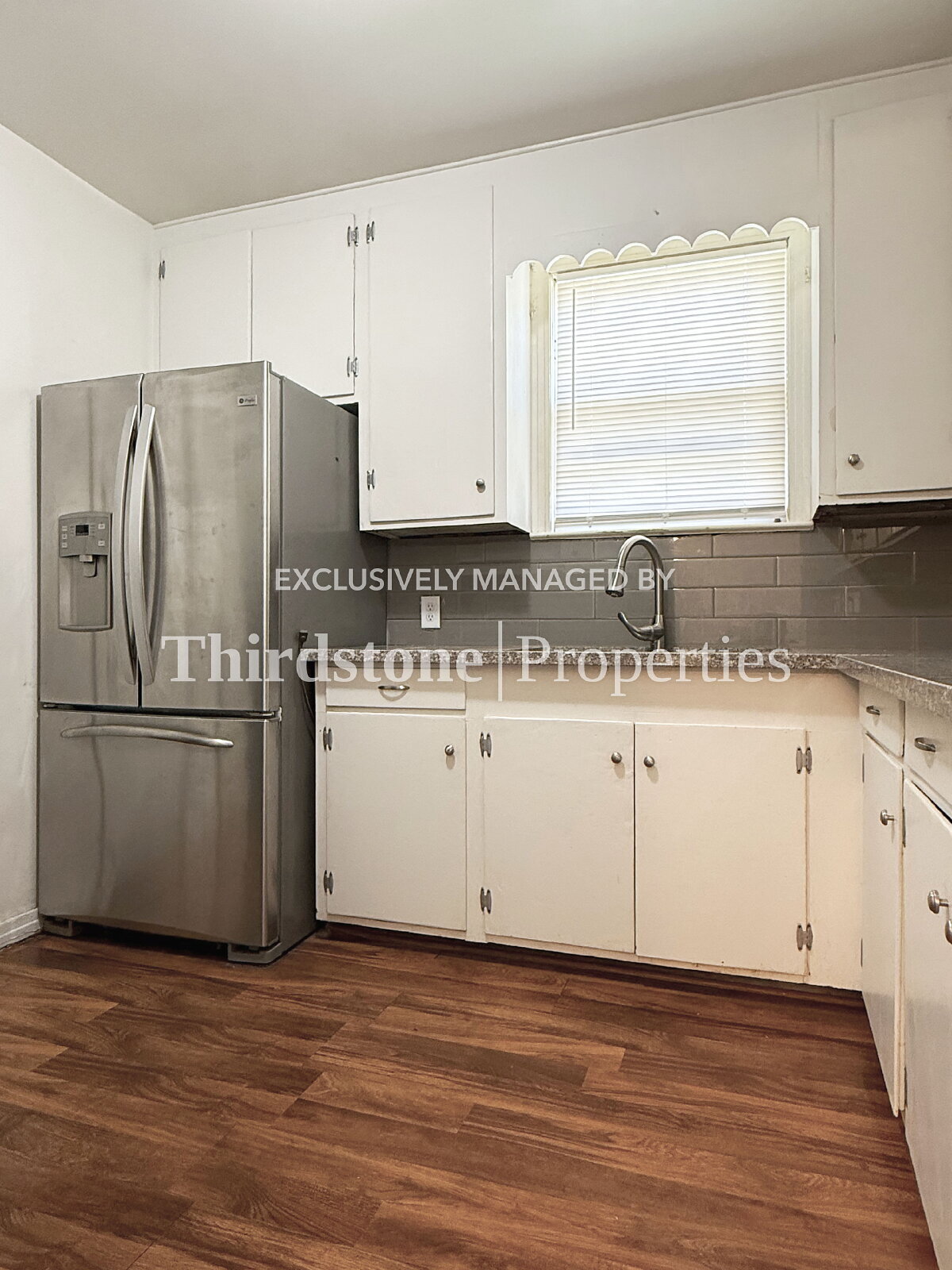 Building Photo - 4833 Kingsbury St