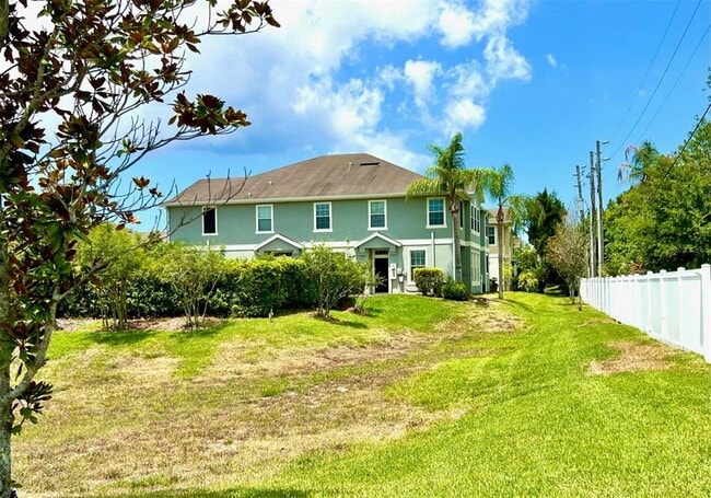 Building Photo - 8427 Blue Rock Dr
