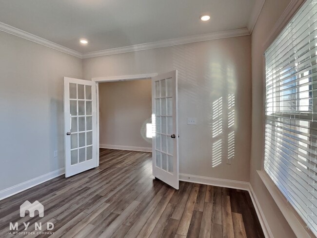 Building Photo - 395 Jorpaul Dr