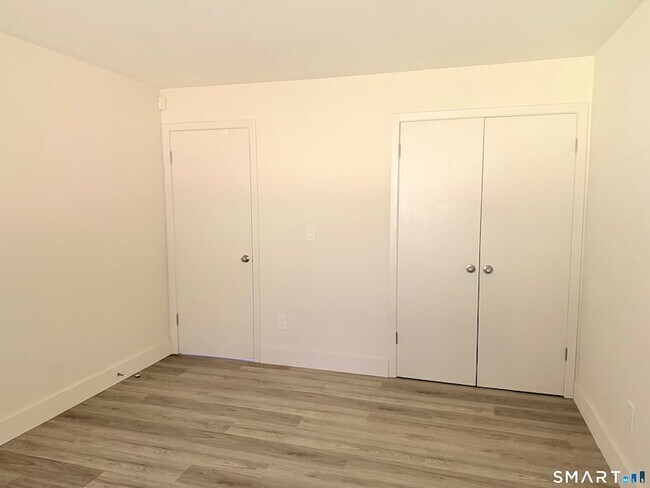 Building Photo - 86 Montoya Dr