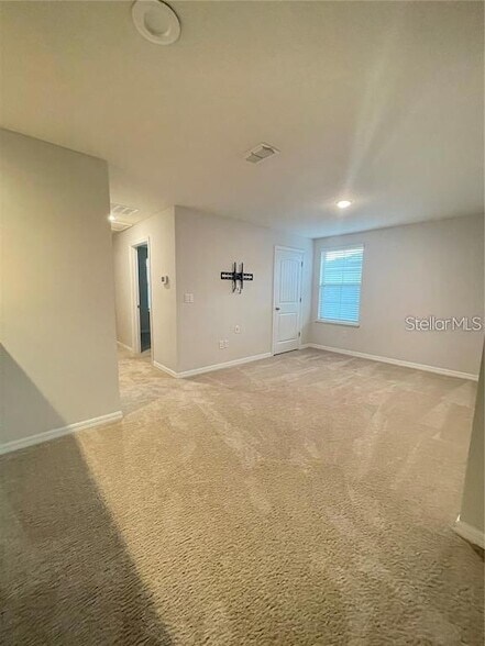 Building Photo - 16525 Outter Grv Aly