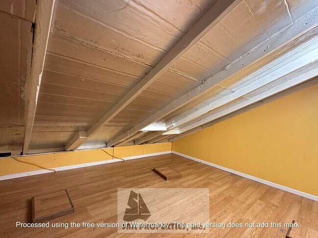 Building Photo - Modern La Cuesta Corner Townhome Near Down...