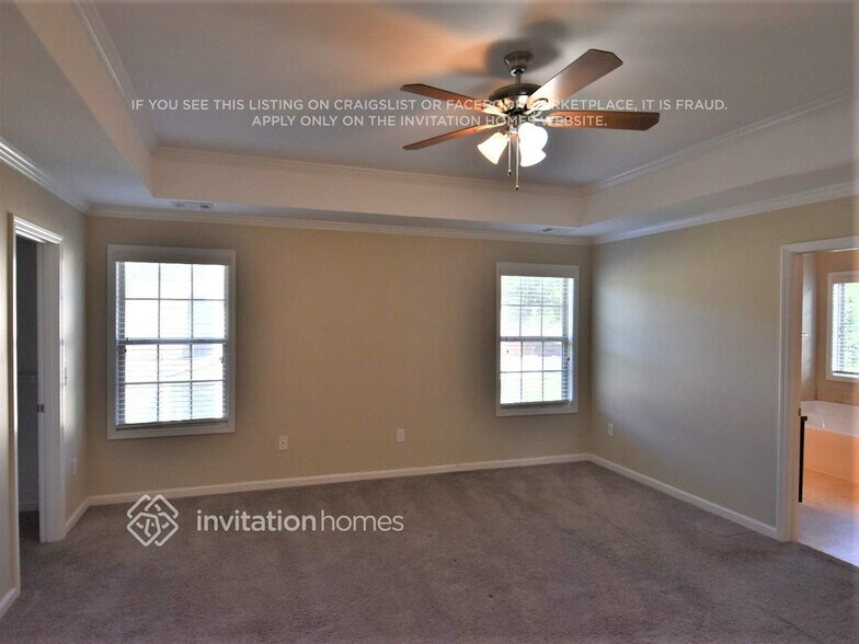 Building Photo - 4377 Gateview Dr SW