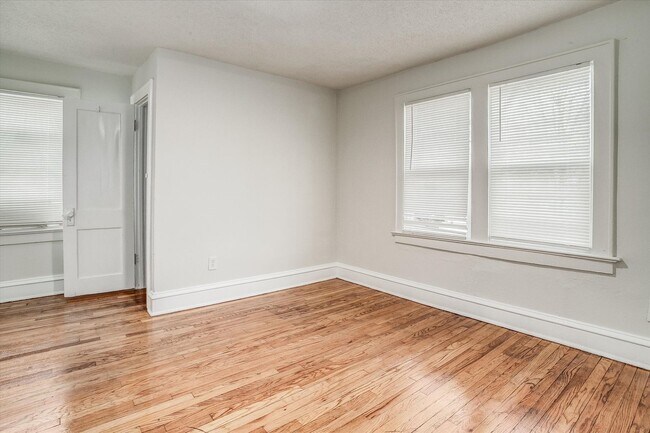 Building Photo - 3817 S Benton Ave