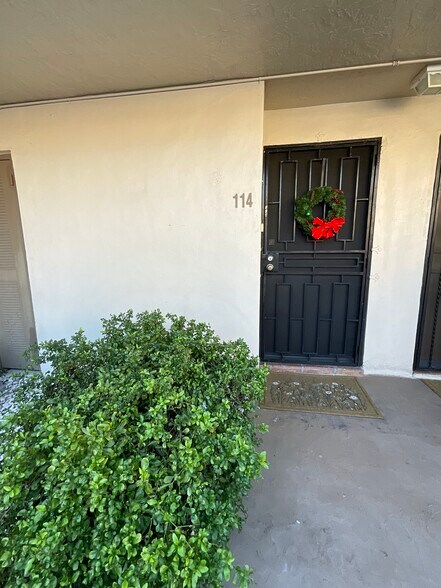 Building Photo - 820 NW 87th Ave