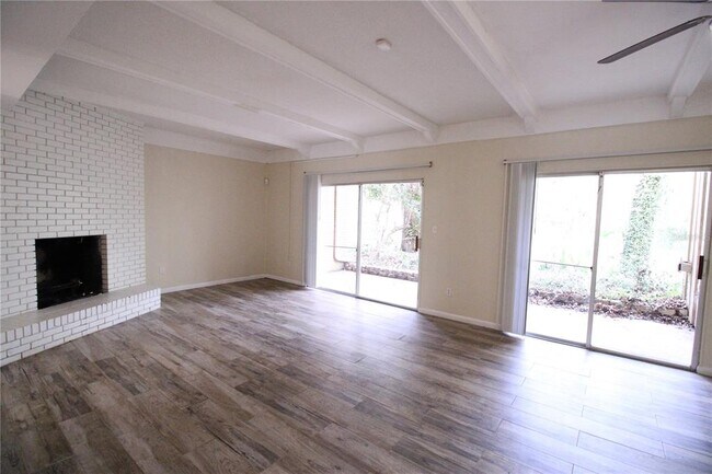 Building Photo - 507 NW 39th Rd