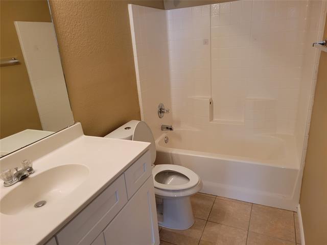 Building Photo - 5216 Sioux Creek Ln