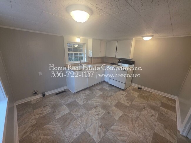 Building Photo - 2350 Bethabara Rd