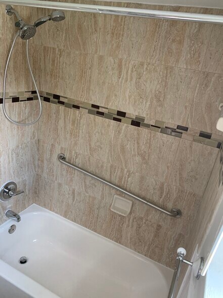 Building Photo - 5602 62nd ave