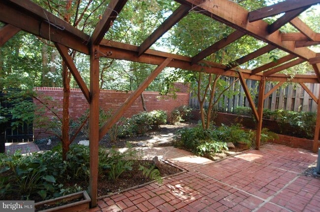 Building Photo - 6042 Haverhill Ct