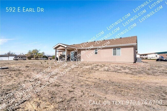 Building Photo - 592 E Earl Dr