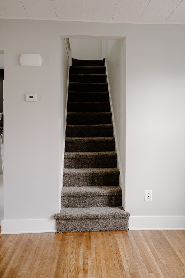 Building Photo - 354 Terrace Blvd