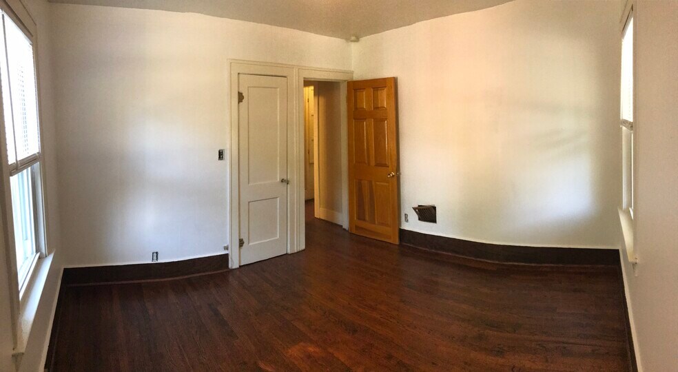 Building Photo - 819 Wyandotte Ave