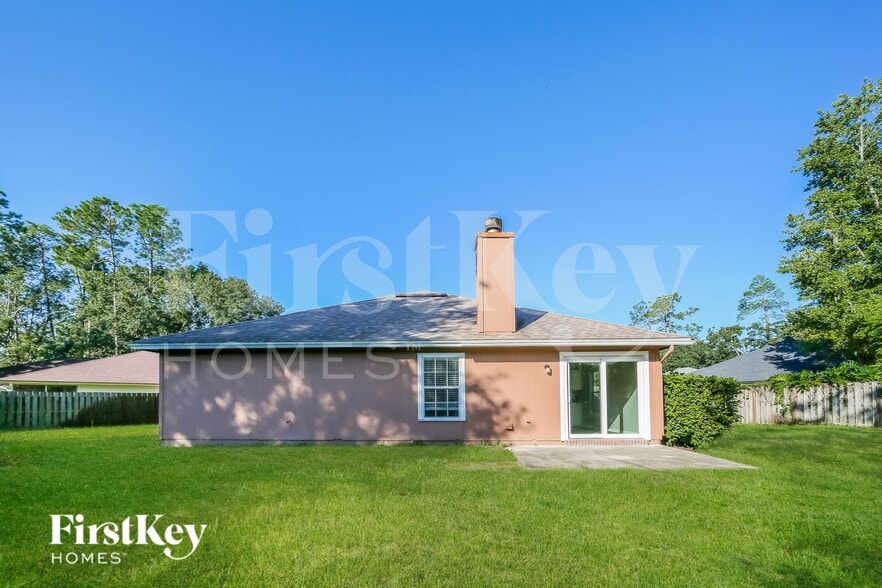 Building Photo - 1332 Wilshire Ct S