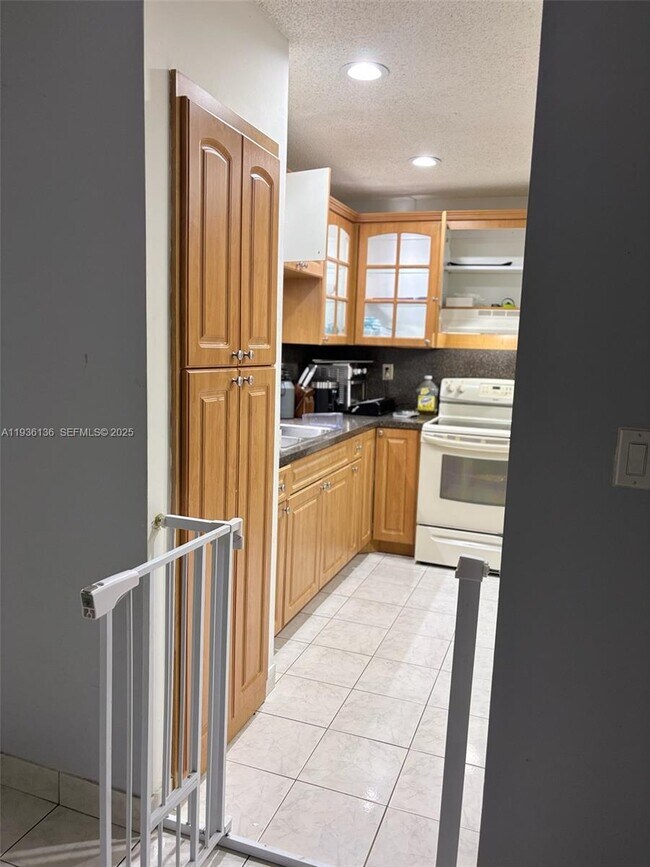 Building Photo - 6460 NW 192nd Terrace