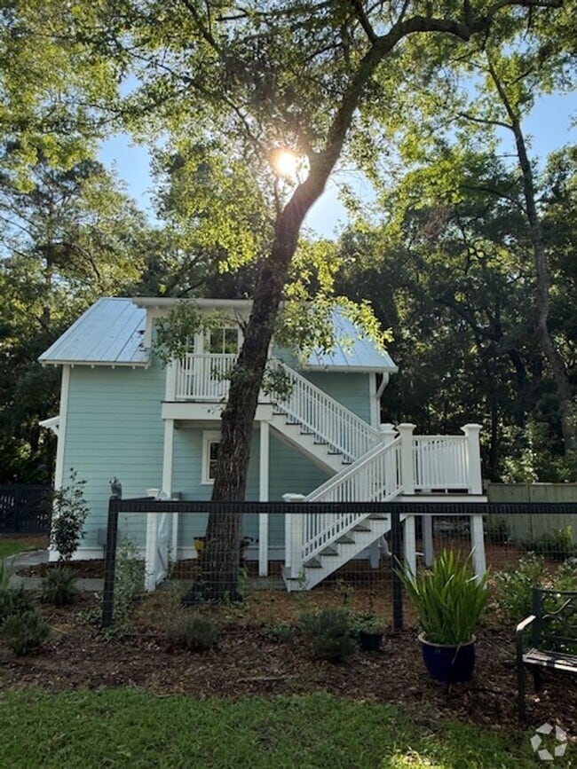Building Photo - FROG Available in Habersham