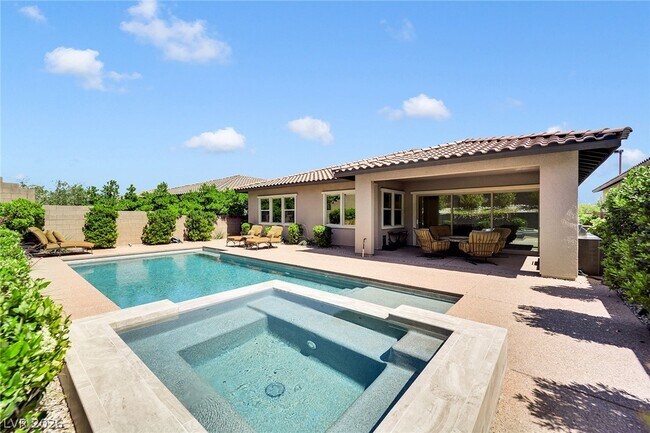 Building Photo - 265 Agnew St