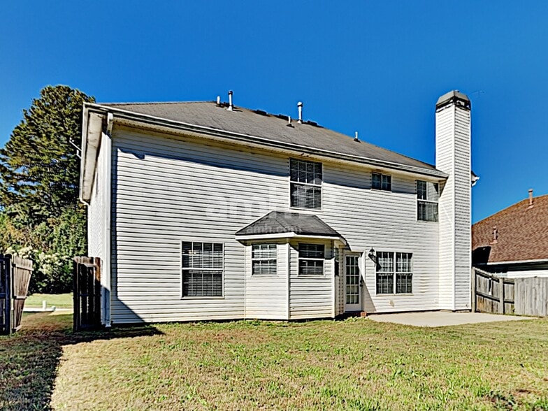 Building Photo - 724 Johnson Ct