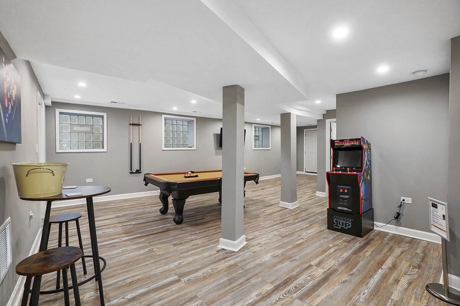 Building Photo - 8041 S Martin Luther King Dr