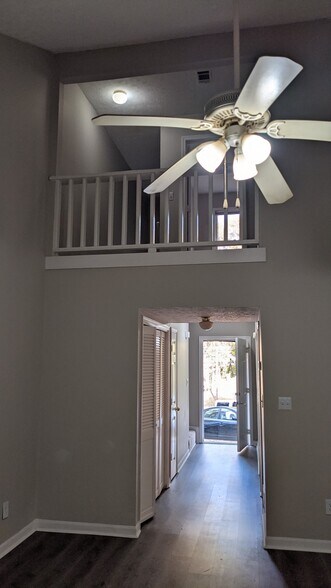 Building Photo - 5507 Estates Ct