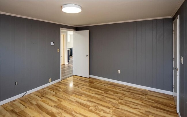 Building Photo - 109 Haskins Ave