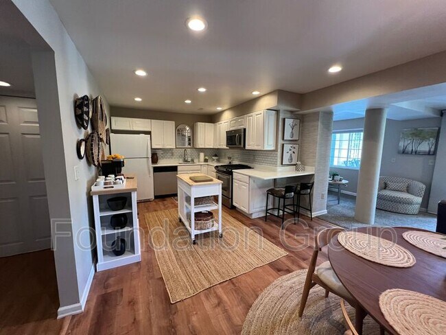 Building Photo - 3417 122nd Pl NE