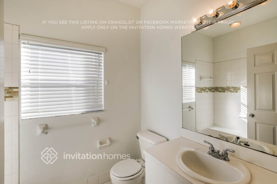 Building Photo - 2188 N 72nd Terrace