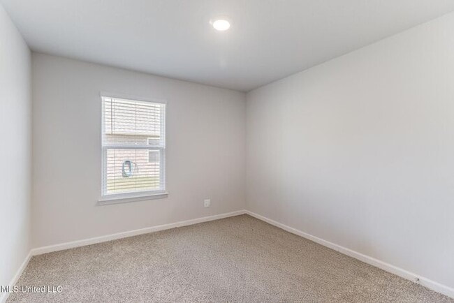 Building Photo - 1057 Enclave Cir