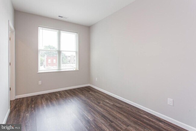 Building Photo - 1917 N 7th St