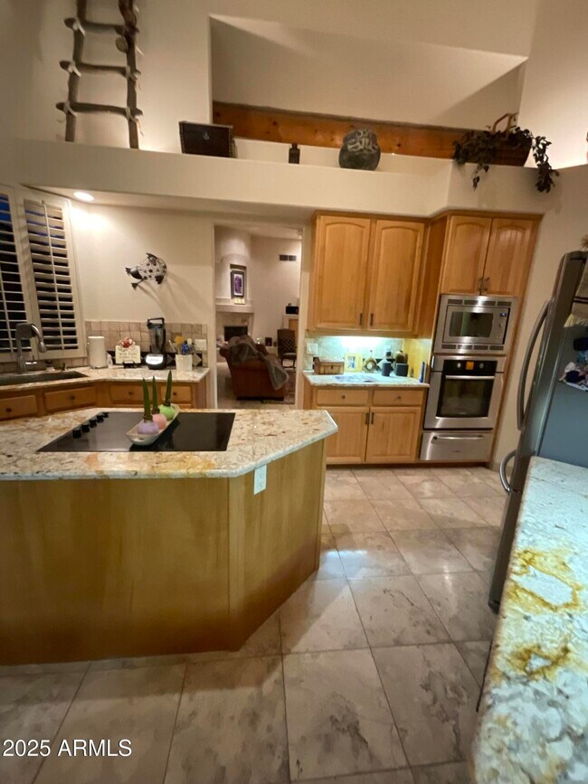 Building Photo - 15327 E Sierra Madre Dr