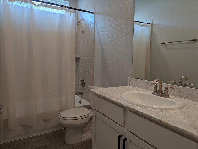 Building Photo - 10323 Birch Peak Dr