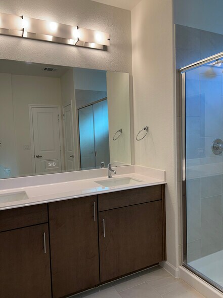 Building Photo - 1243 Mill Pl