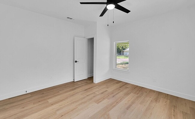 Building Photo - Newly remodeled 4BD 2BA home in Waco