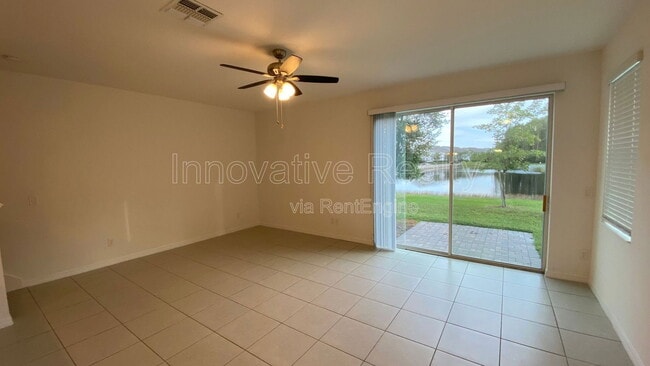 Building Photo - 6952 Tussilago Way