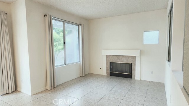 Building Photo - 2117 Los Ranchitos Rd