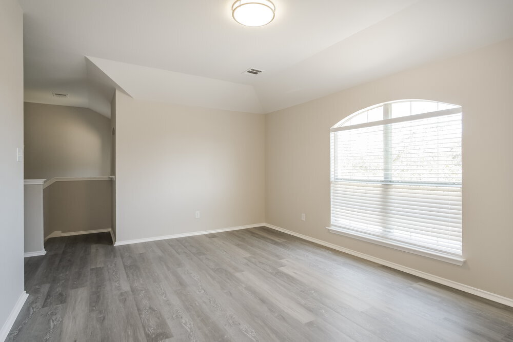 Building Photo - 121 Castle Dr