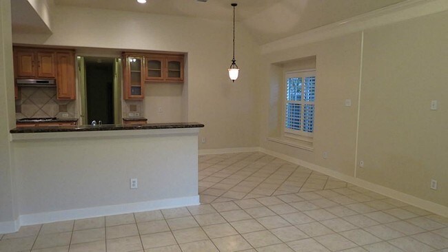 Building Photo - 1767 Lakeside Enclave Dr